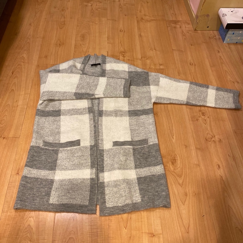 Banana republic yarn cardigan